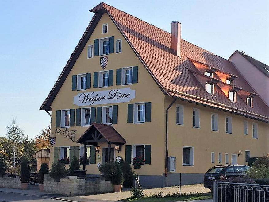 Hotel Gasthof Weisser Loewe Burgthann Exterior photo